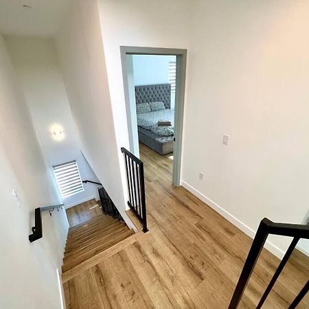 Luxury K-Town Dwelling With Private Rooftop Deck. ロサンゼルス エクステリア 写真