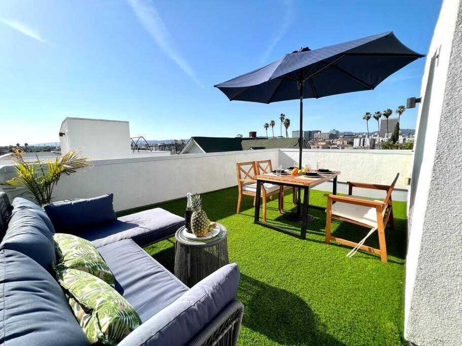 Luxury K-Town Dwelling With Private Rooftop Deck. ロサンゼルス エクステリア 写真