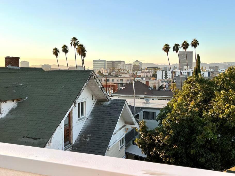 Luxury K-Town Dwelling With Private Rooftop Deck. ロサンゼルス エクステリア 写真