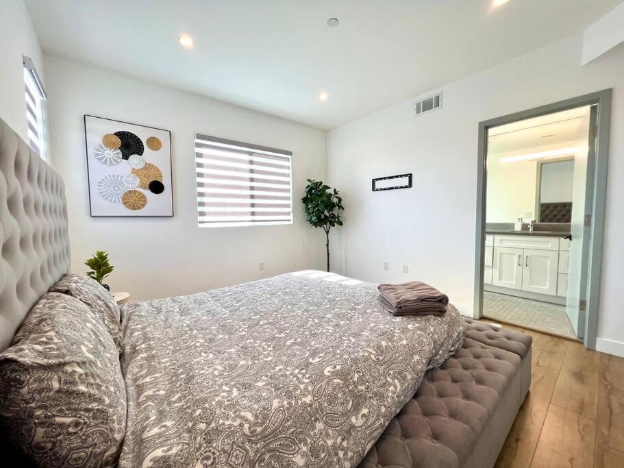 Luxury K-Town Dwelling With Private Rooftop Deck. ロサンゼルス エクステリア 写真